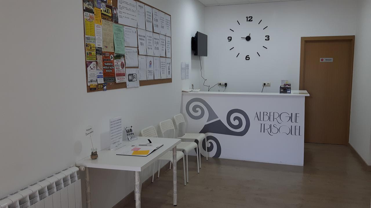 Albergue O Trisquel O Pedrouzo Εξωτερικό φωτογραφία