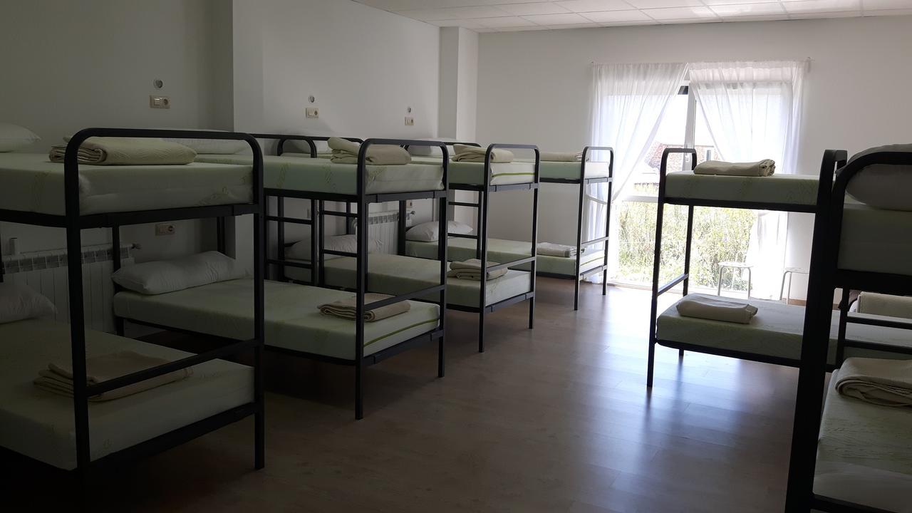 Albergue O Trisquel O Pedrouzo Εξωτερικό φωτογραφία