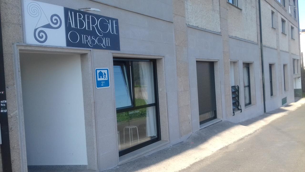 Albergue O Trisquel O Pedrouzo Εξωτερικό φωτογραφία