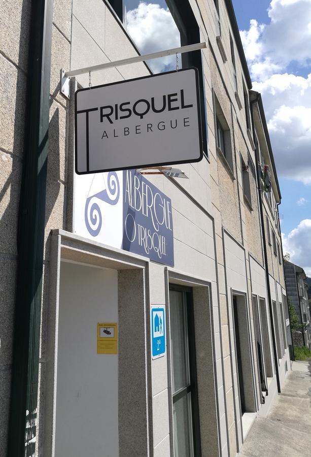 Albergue O Trisquel O Pedrouzo Εξωτερικό φωτογραφία